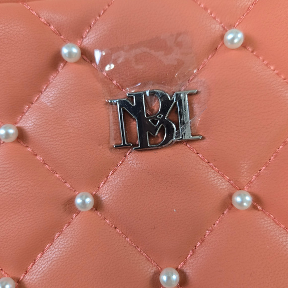 Badgley Mischka Coral Pink Quilted Diamond Pearl Crossbody Camera Bag Purse - Picture 4 of 10